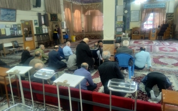 تصاویر/قابل توجه سازمان تبلیغات اسلامی گیلان: از تعداد اندک نمازگزاران مساجد رشت باخبرید؟