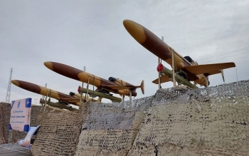 حمله تلافی جویانه ایران با شلیک ده ها پهپاد آغاز شده است