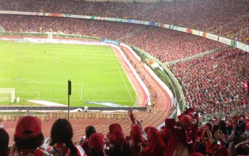 پرسپولیس - سپاهان فقط با حضور هواداران زن