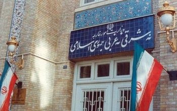 حمایت مجدد چین از ادعا های امارات درمورد جزایر سه گانه / سفیر پکن در تهران به وزارت خارجه احضار شد