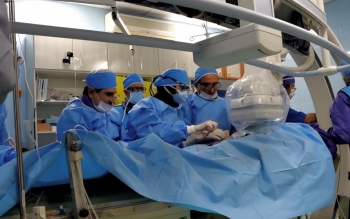تعویض ۶ دریچه آئورت قلب بدون عمل جراحی با مهارت پزشکان گیلانی
