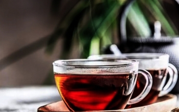 این افراد به هیچ وجه چای پررنگ ننوشند