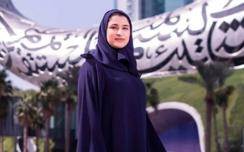 یک زن ایرانی تبار وزیر آموزش و پرورش امارات شد