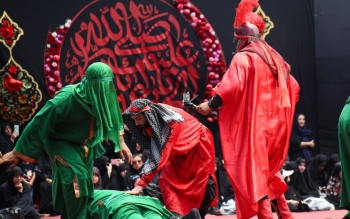 گزارش تصویری؛ برگزاری تعزیه و مراسم شب هفتم محرم در کانون جوانان رضوی رشت