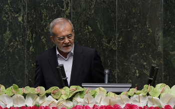 پزشکیان:برای رفع تحریم‌ها ظالمانه از پای نخواهم نشست/ دولت من هرگز تسلیم زورگویی و فشار نخواهد شد