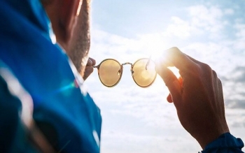 کدام عینک آفتابی، برای حفاظت از اشعه‌ UV مناسب است؟