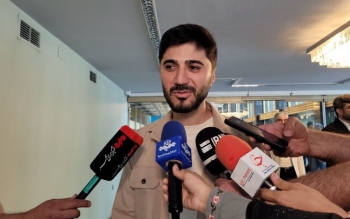 در اتوبان‌های فرانسه لامپ روشن نمی‌کنند/ در انگلیس روزانه ۵۰ نفر به علت سرما می‌میرند