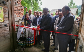 آئین رونمایی از واگذاری ۱۵ بنای تاریخی در اختیار دستگاه های دولتی گیلان به بخش خصوصی برگزار شد