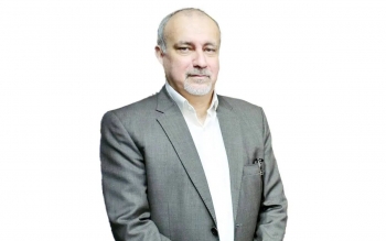 قانون استعلام ها زمینه ساز روی کار آمدن مدیران کوتاه قد خواهد شد
