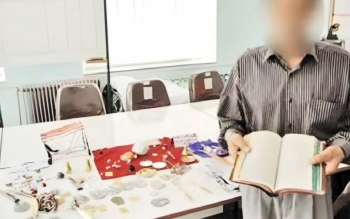 رمال کلاهبردار مشتریانش را با اجنه تهدید می کرد