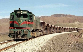 برخورد قطار با واگن های ایستاده در بندرعباس باعث فوت ۲ تکنسین شد