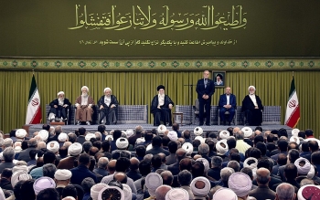 امت سازی؛ مهمترین درس پیامبر اسلام(ص)/اختلاف نظر و سلیقه نباید در همدستی و هم بازویی ملت تأثیر بگذارد