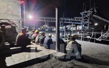 انفجار در معدن زغال سنگ معدنجوی طبس/سرنوشت نامشخص ۲۰ کارگر/عکس