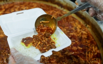 جوان ۲۹ساله با دو پرس غذا،النگوی ۱۰۰میلیون تومانی را دزدید
