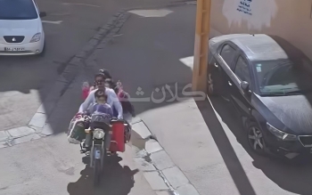 عکس خبرساز مرد موتورسوار با ۵فرزند دانش‌آموز