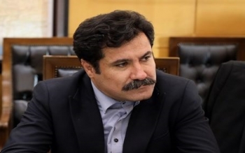 مجلس سرانجام با استعفای حسینزاده موافقت کرد