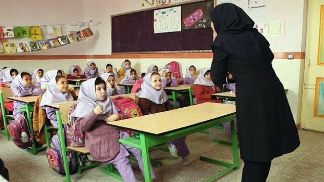 مزایای معلمان مدارس غیردولتی با دولتی‌ها برابر شد