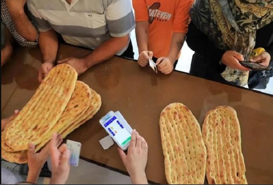۱۲ نانوایی در رشت تا ساعت ۲۴ پخت می کنند
