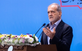 پزشکیان: با تجمیع ظرفیت ها و به میدان آمدن مردم و مدیران، بسیاری از کارها شدنی است