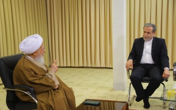 جهانی فکر و جهانی عمل کنید/ اگر عهدی بستید، پای امضای خود بایستید