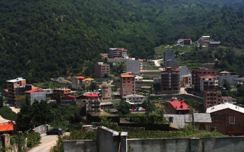 با بلندمرتبه سازی مسکن در روستاها باید از زمین های ارزشمند گیلان حفاظت کرد