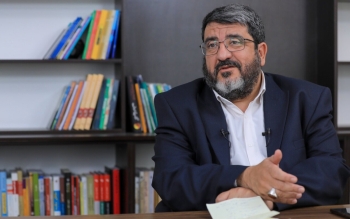 فیلم/فواد ایزدی: اگر در حجاب سختگیری نشود، جوانان جلوی تیر نمی روند