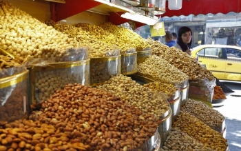 توصیه های بهداشتی برای خرید آجیل شب عید