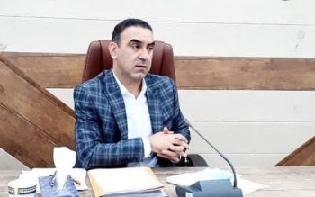 نخستین فرماندار اهل سنت گیلان معارفه شد/دریافت حکم انتصاب آقای فرماندار از دستان مادر