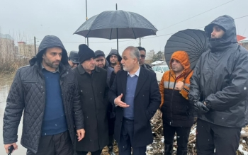 بازدید دادستان رشت از وضعیت محور ژ۵ رشت/تشکیل پرونده برای مدیرانی که در  آبگرفتگی ۲۰متری گاز بلوار گیلان قصور داشتند
