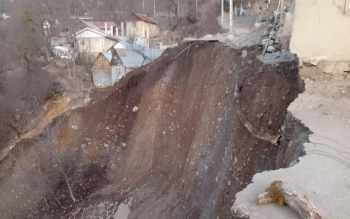 تغییر مکان روستای شیله وشت تالش در پی رانش زمین