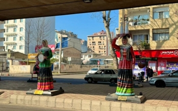 تصاویر/ساخت اِلمان های مشاغل سنتی گیلان برای نصب در رشت/ ایجادِ «گذر فرهنگ» در رشت