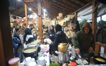 آغاز به كار نمایشگاه‌ها، فعالیت كتابخانه سیار و رادیو محیطی در منطقه آزاد انزلی
