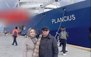 برکناری به دلیل سفر به قطب جنوب
