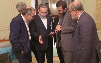 پایان اولین دور مذاکرات مسقط/ گفت وگوی عراقچی و ویتکاف در حضور وزیرخارجه عمان
