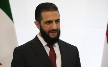 دعوت الجولانی از سرمایه‌گذاران جهان پس از اعلام رفع تحریم‌ها از سوی ترامپ