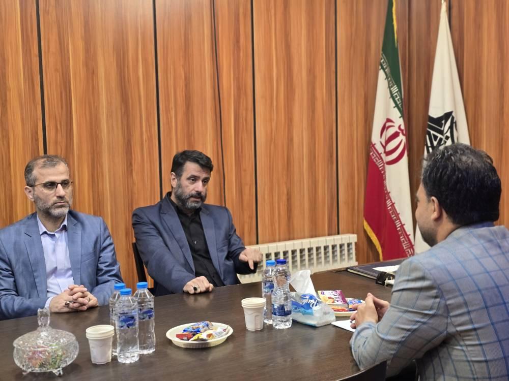 تقدیر مدیرکل امور مالیاتی گیلان از تلاش خبرنگاران در میانه بحران ها