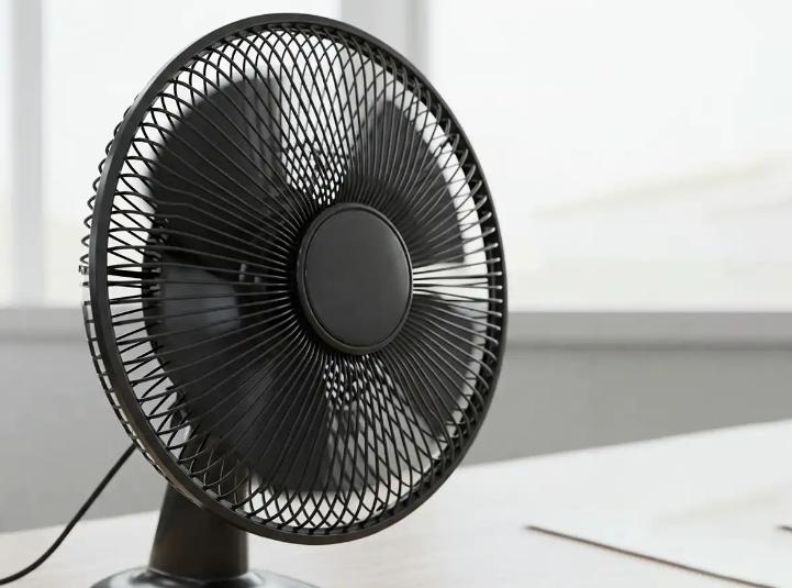در گرما از پنکه استفاده نکنید!