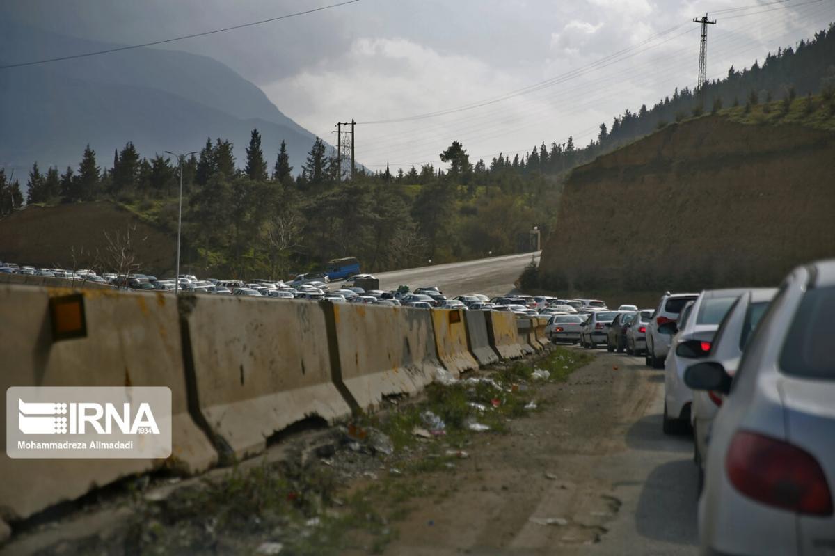 ترافیک در خروجی رشت و شهر رودبار پرحجم است