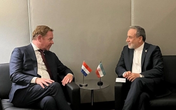 دیدار و گفت‌وگوی وزیر امور خارجه با همتای هلندی 
