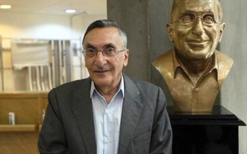کتابخانه کامران فانی، مترجم و پژوهشگر برجسته ایرانی اهدا شد