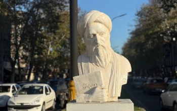 رونمایی از سردیس حافظ شیرازی در رشت همزمان با شب یلدا