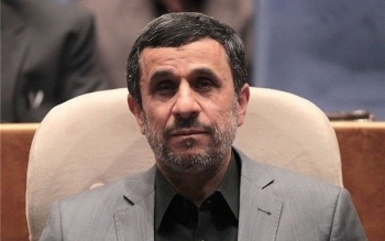 پیام تبریک احمدی‌نژاد خطاب به رهبر انقلاب اسلامی
