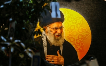 برگزاری مراسم بدرقه و تشییع پیکر رهبر شهید در شهرهای قم، مشهد و تهران/زمان احتمالی مراسم بعد از ۲۵ خردادماه