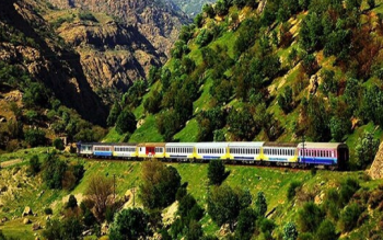 قطار طبیعت گردی ریلی در گیلان راه اندازی شد