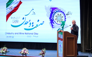 رئیس‌جمهور: ‌دستگاه دیپلماسی هرگز از حقوق ملت کوتاه نمی آید/ صدا و سیما تنها بخشی از صحبت های رهبر شهید انقلاب را در مورد عدم مذاکره پخش می کند