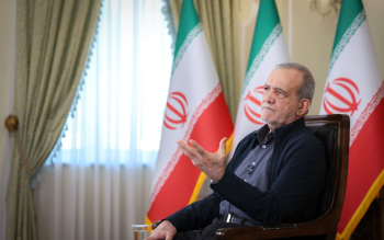 باید پُست‌ها را به افراد شایسته بدهیم/دولت با شهادت رهبری پشتوانه بزرگی را از دست داد/حوادث دی‌ماه پارسال قابل فراموشی نیست