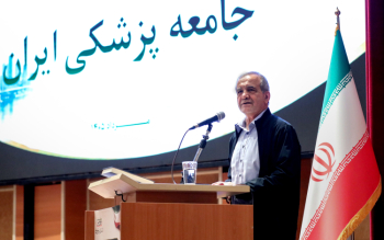 چه کسی گفته دولت باید بنزین را ۱۳۰ هزار تومان بخرد و ۱۵۰۰ تومان بفروشد؟/محدودیت های مالی و محاصره دریایی، صادرات و واردات را با مشکل مواجه کرده است