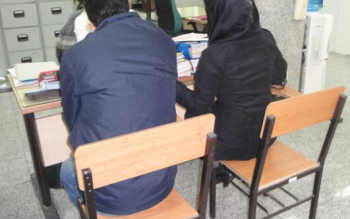 زن جوان با کار گذاشتن دوربین در خانه دست شوهر خیانتکار را رو کرد